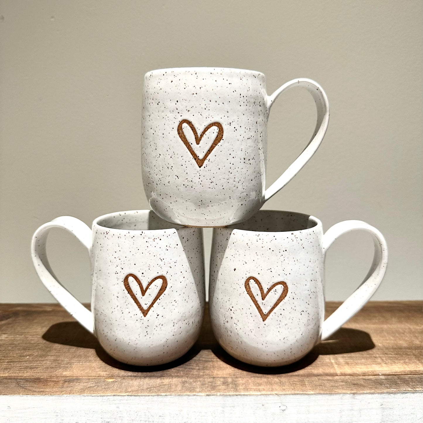 Single Heart white speckle mug